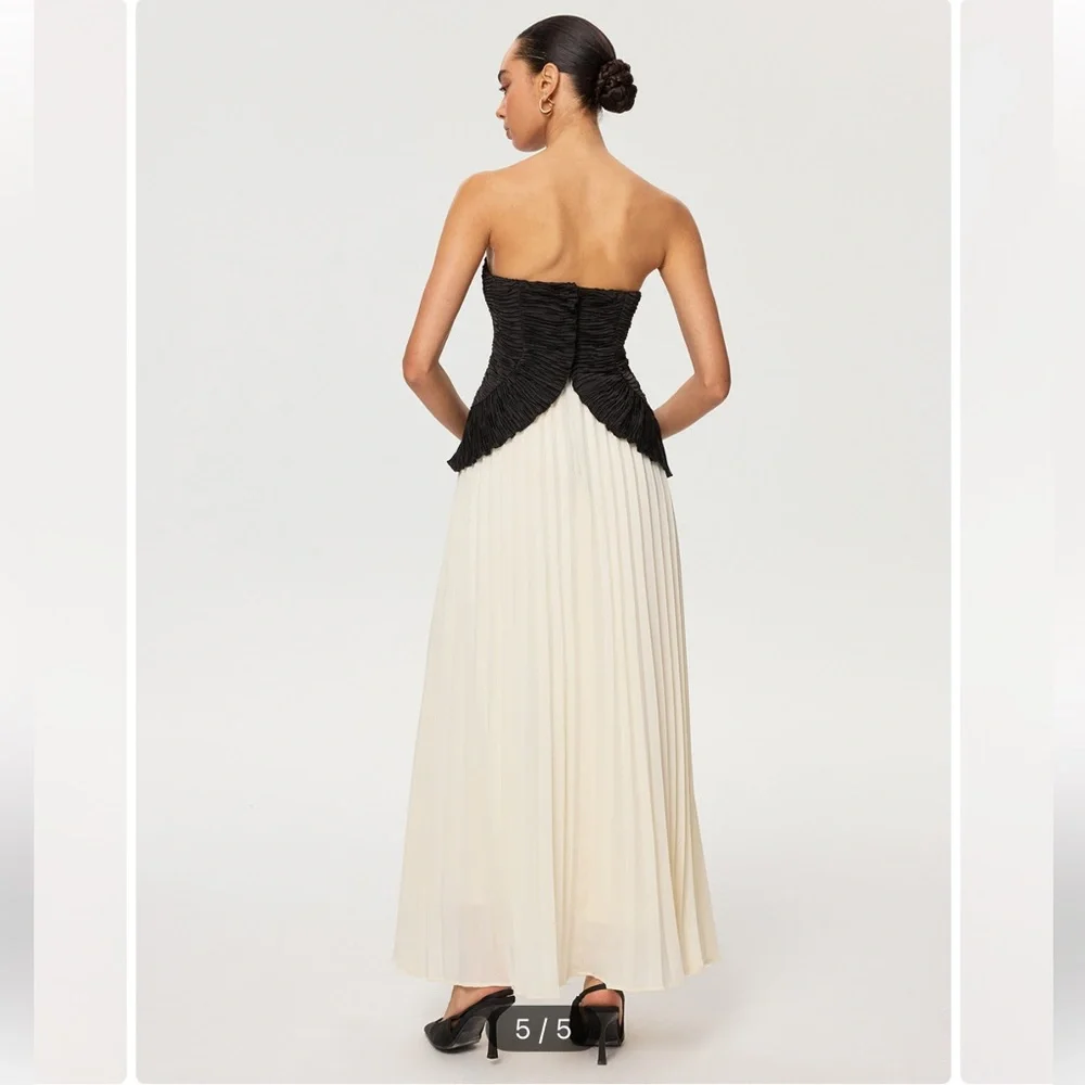 Color-Block Strapless Pleated Chiffon Maxi Dress - Picture 5 of 5